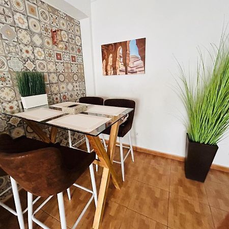 Nice Boutique Flat With Terrace Fuengirola Bagian luar foto