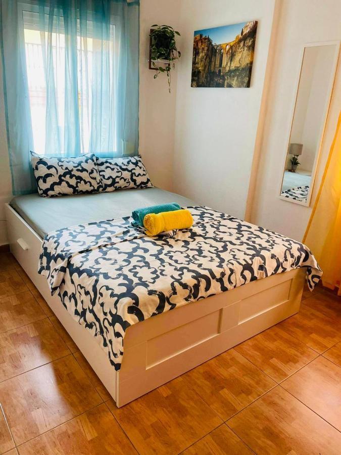 Nice Boutique Flat With Terrace Fuengirola Bagian luar foto
